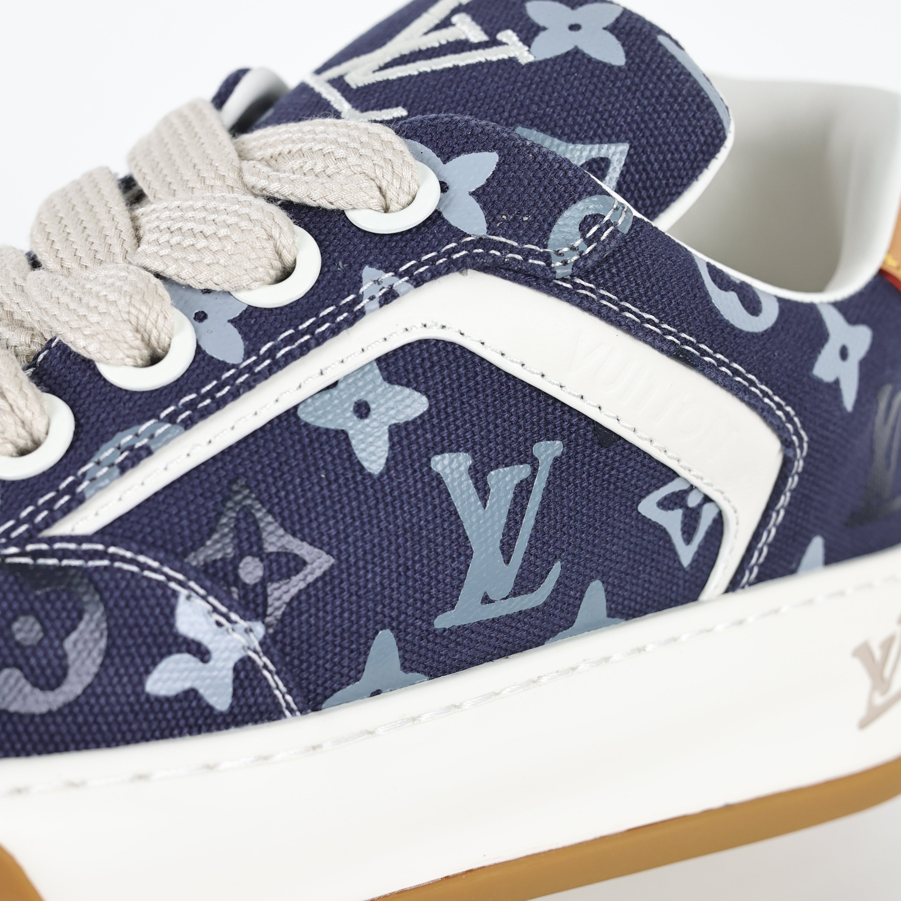 LOUIS VUITTON ´TILTED`