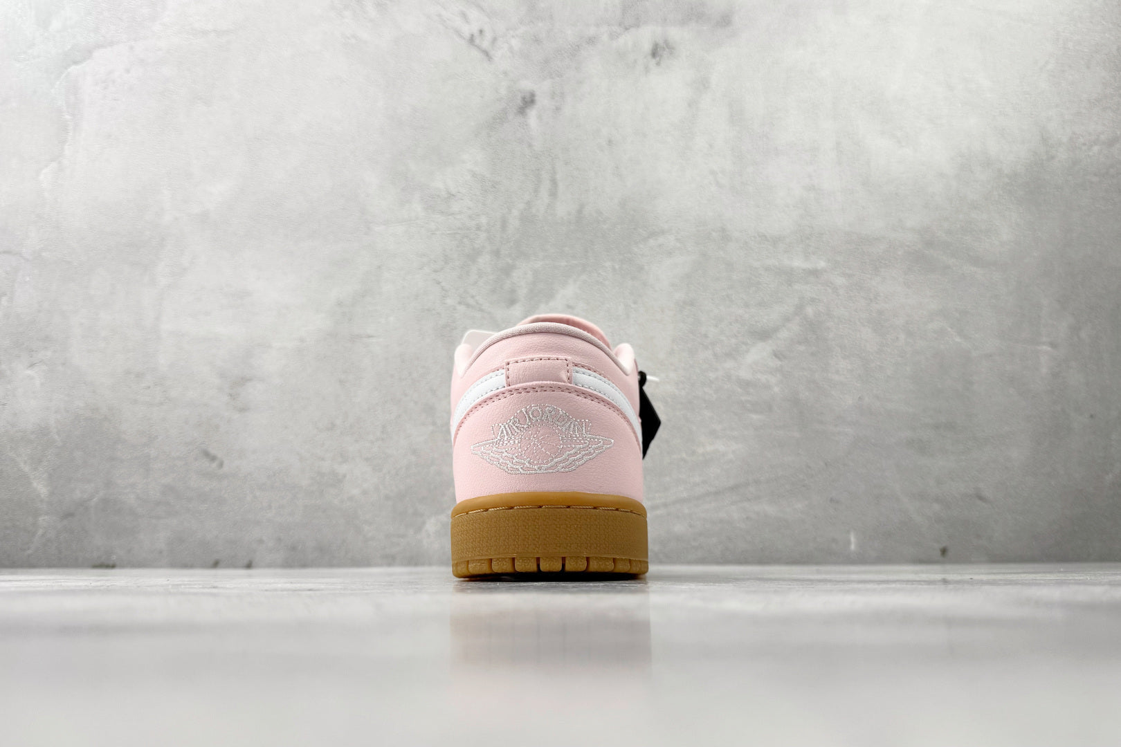 NIKE AIR JORDAN 1 LOW 'ARCTIC PINK GUM