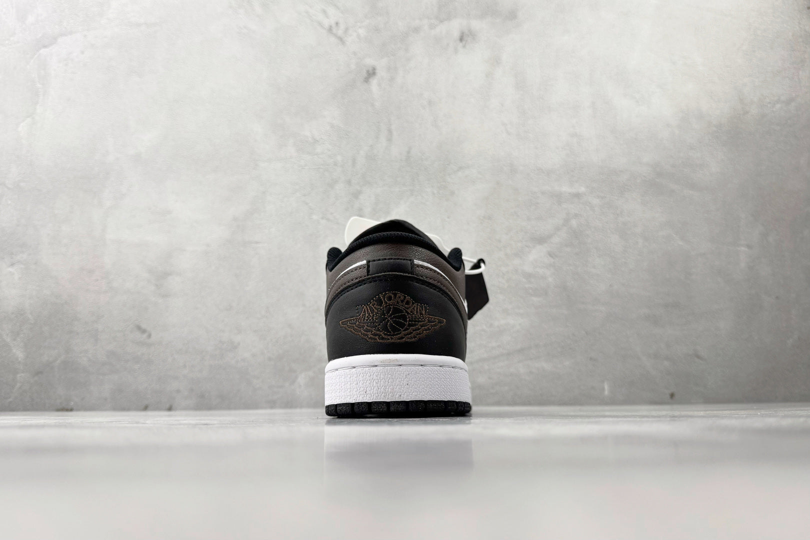 NIKE AIR JORDAN 1 LOW 'PANDA'