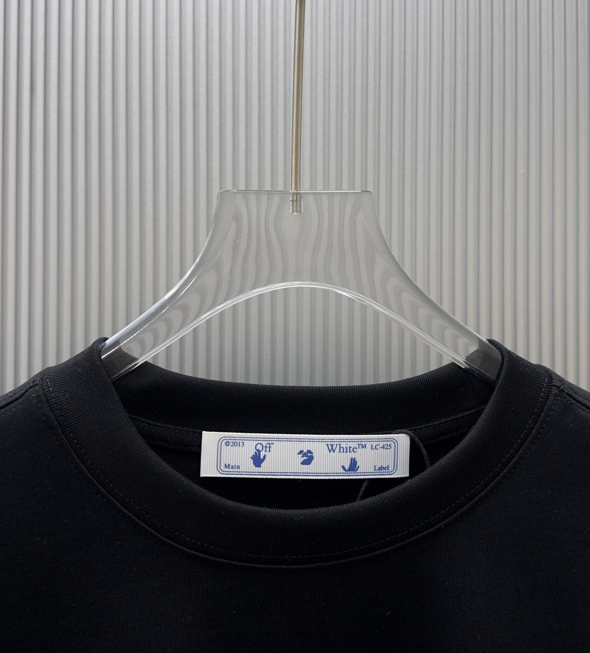 Camiseta OFF-WHITE (Oversized)