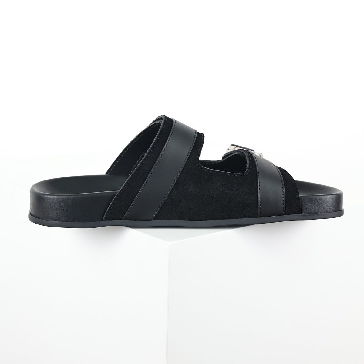 Sandália Dior Aqua preta com fivelas - vista lateral