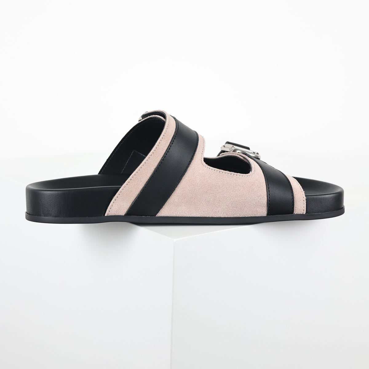 Sandália Dior Aqua rosa e preta com fivelas - vista lateral