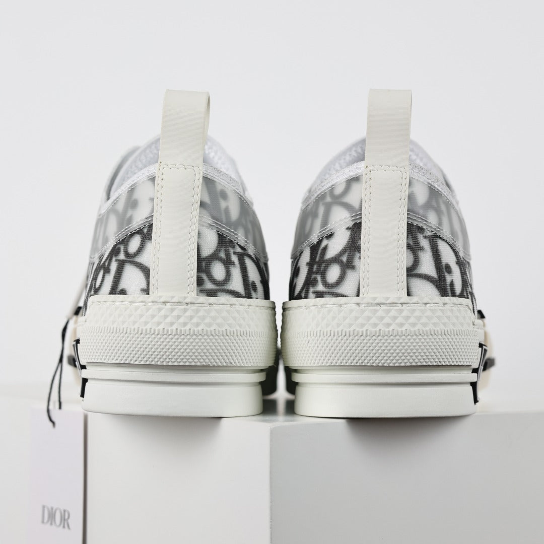 Dior B23 - vista traseira