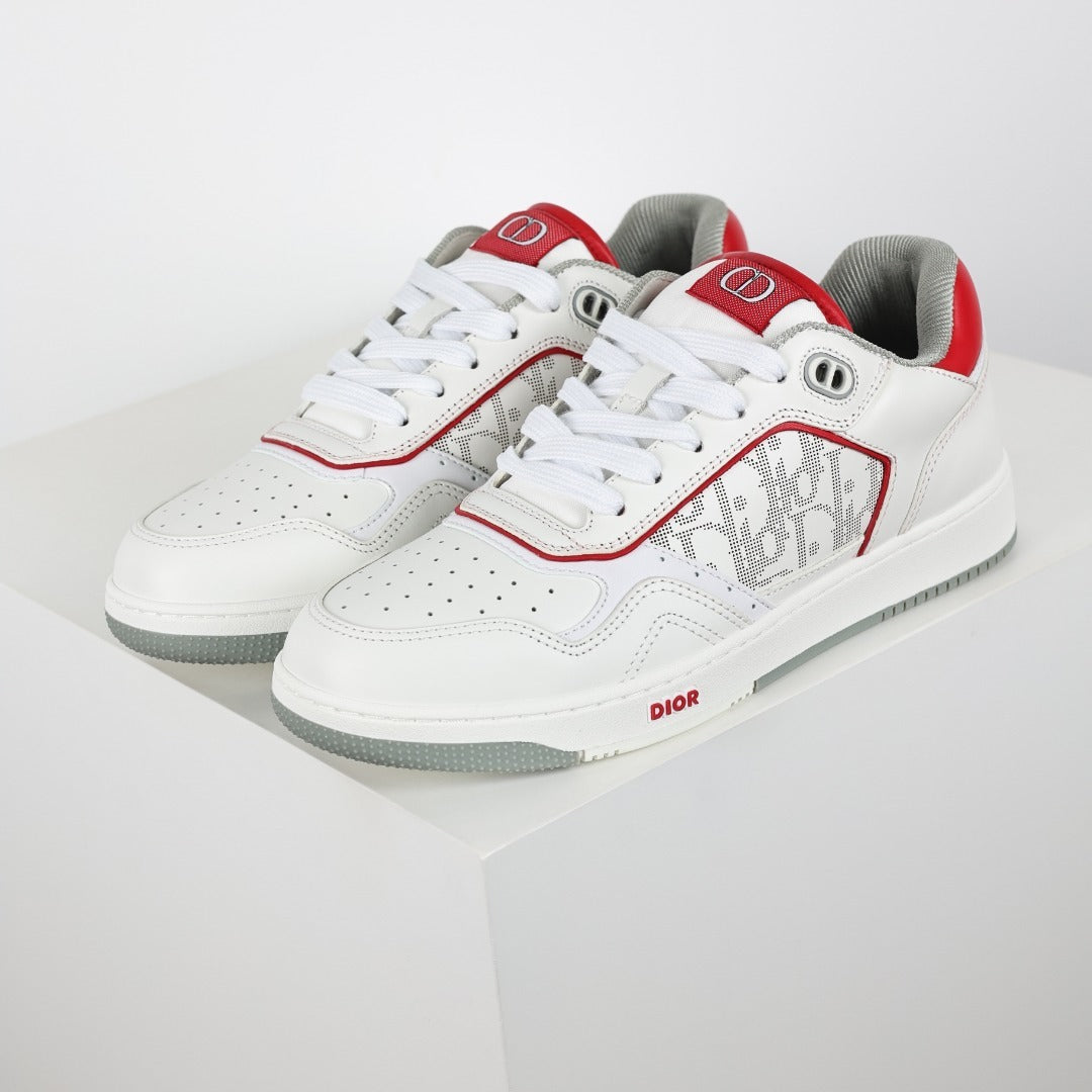 Dior B27 Uptown branco e vermelho - vista principal em angulo com o par