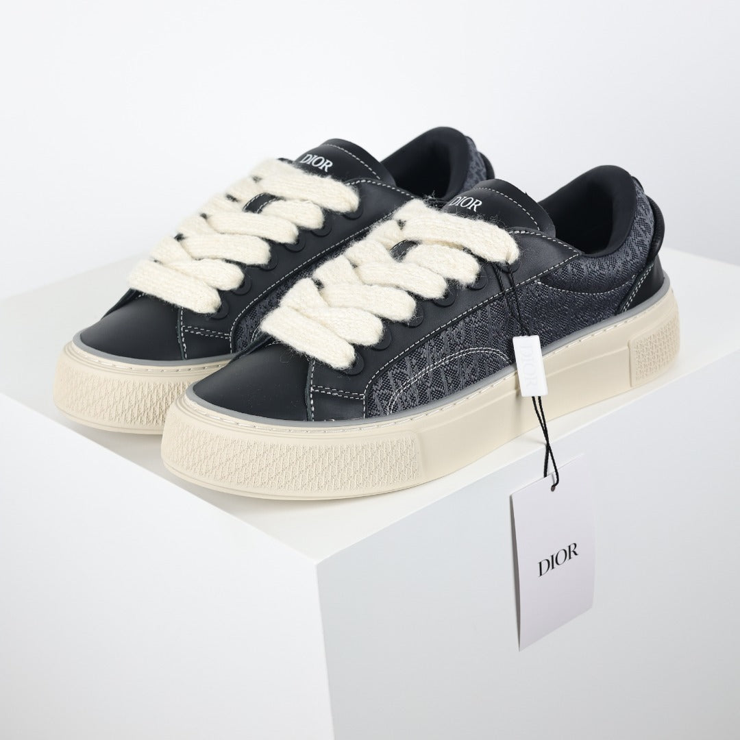 Dior B33 Spin preto - vista principal em ângulo