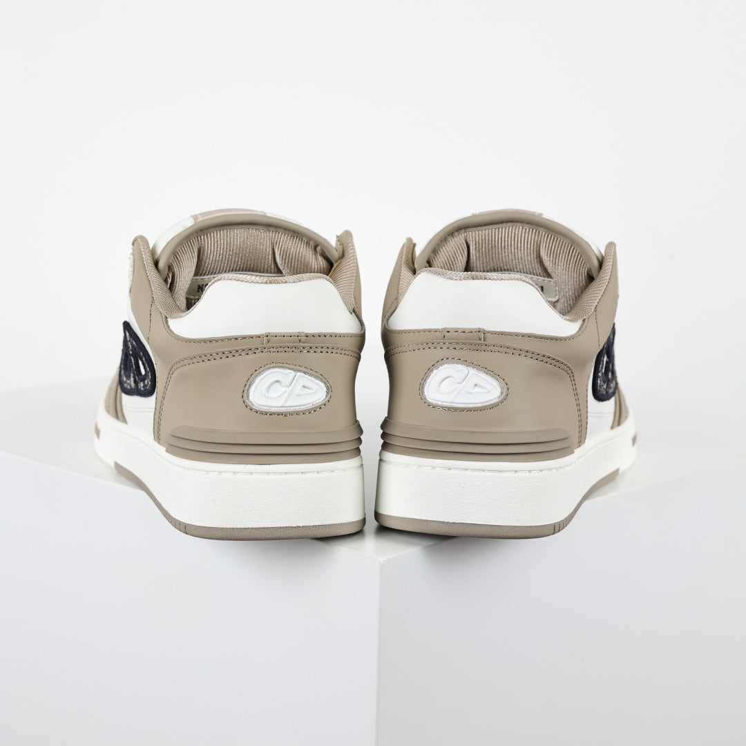 Dior B57 - vista traseira