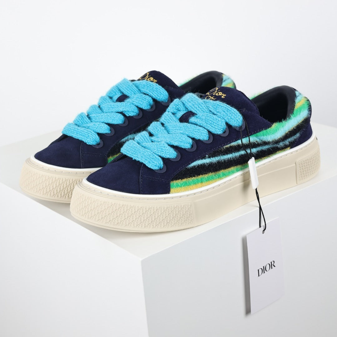 Dior x Denim Tears B33 azul multicolor - vista principal em ângulo