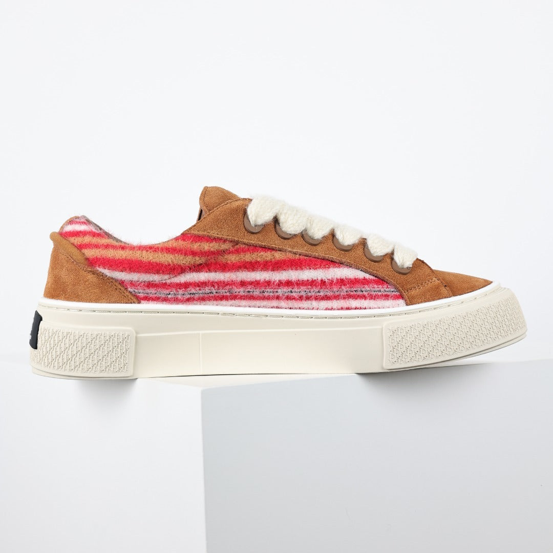 Dior x Denim Tears B33 Red Mohair - vista lateral