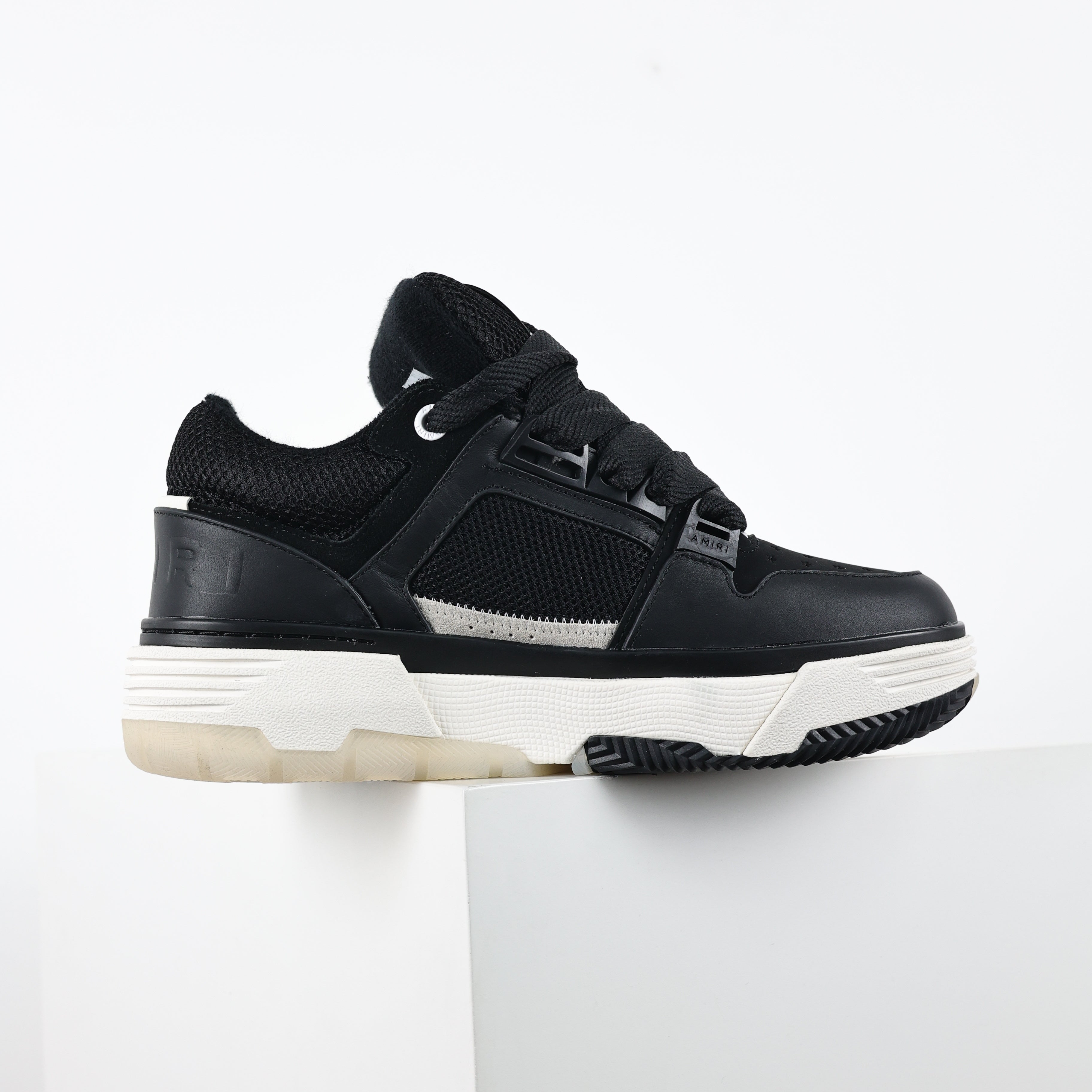 Tenis AMIRI MA-1 - Branco/Preto