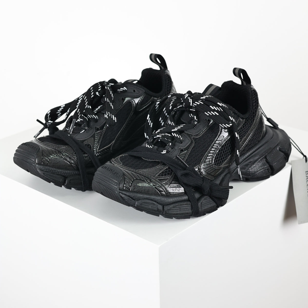 Balenciaga 3XL Extreme Lace - vista principal
