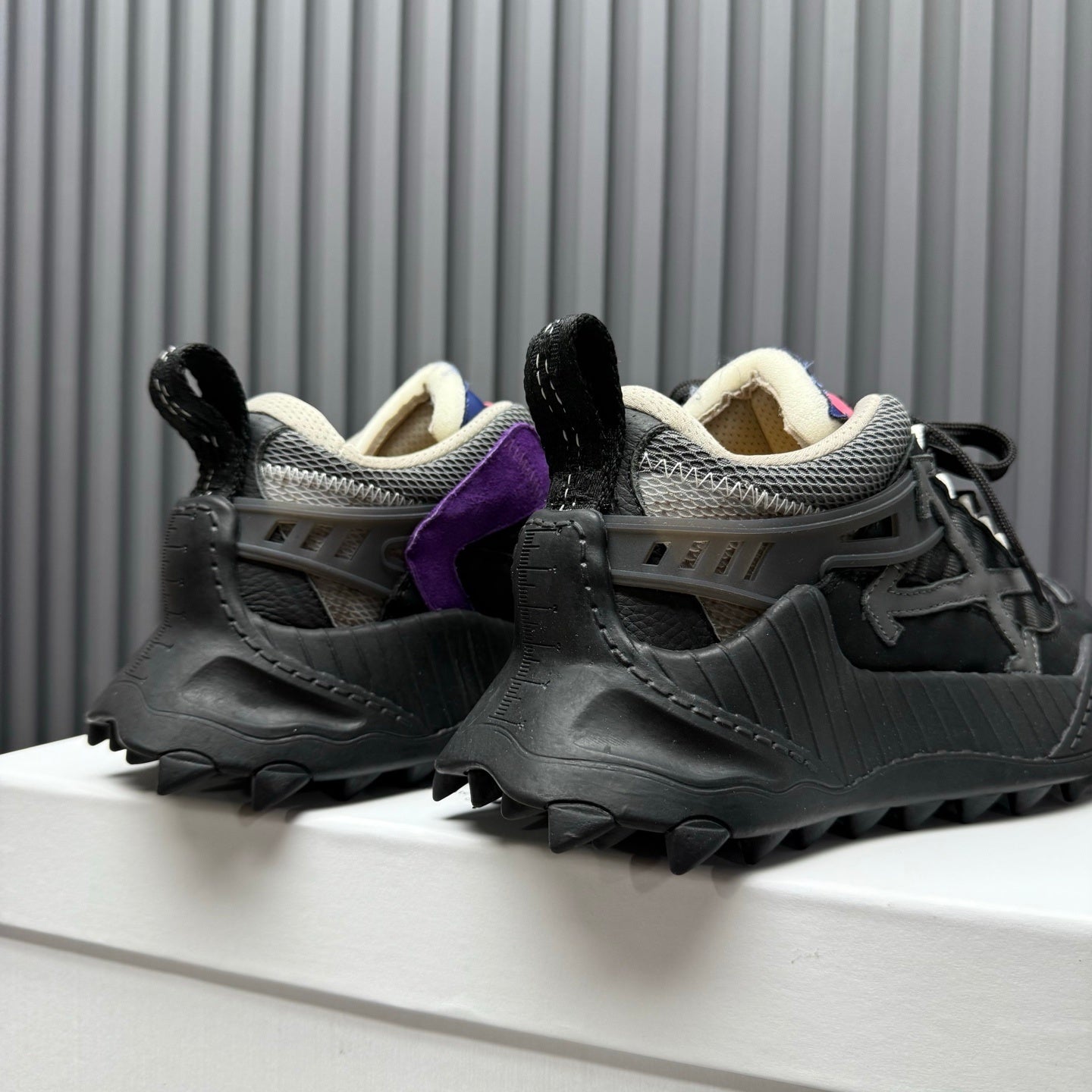 Off White 'ODSY-1000'