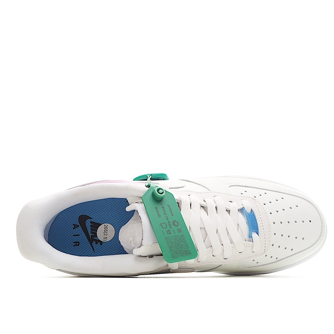 NIKE AIR FORCE 1 LOW 'REACTIVE SWOOSH' (MUDA DE COR NO SOL)