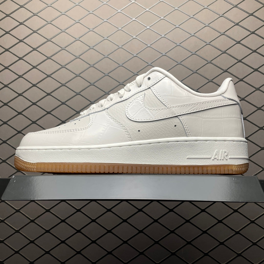 Nike Air Force 1 Low White Croc Gum - lateral AIR