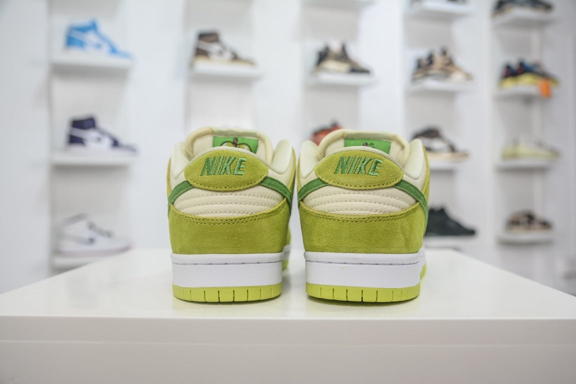 NIKE SB DUNK LOW GREEN APPLE - traseira