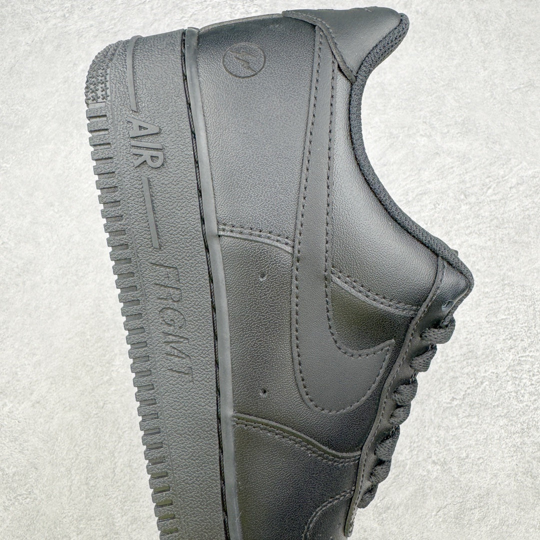 Nike Air Force 1 Low x Fragment Design Black - detalhe traseiro