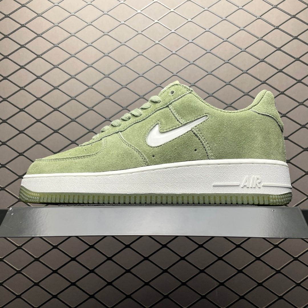 Nike Air Force 1 Low Jewel verde oliva lateral oposta