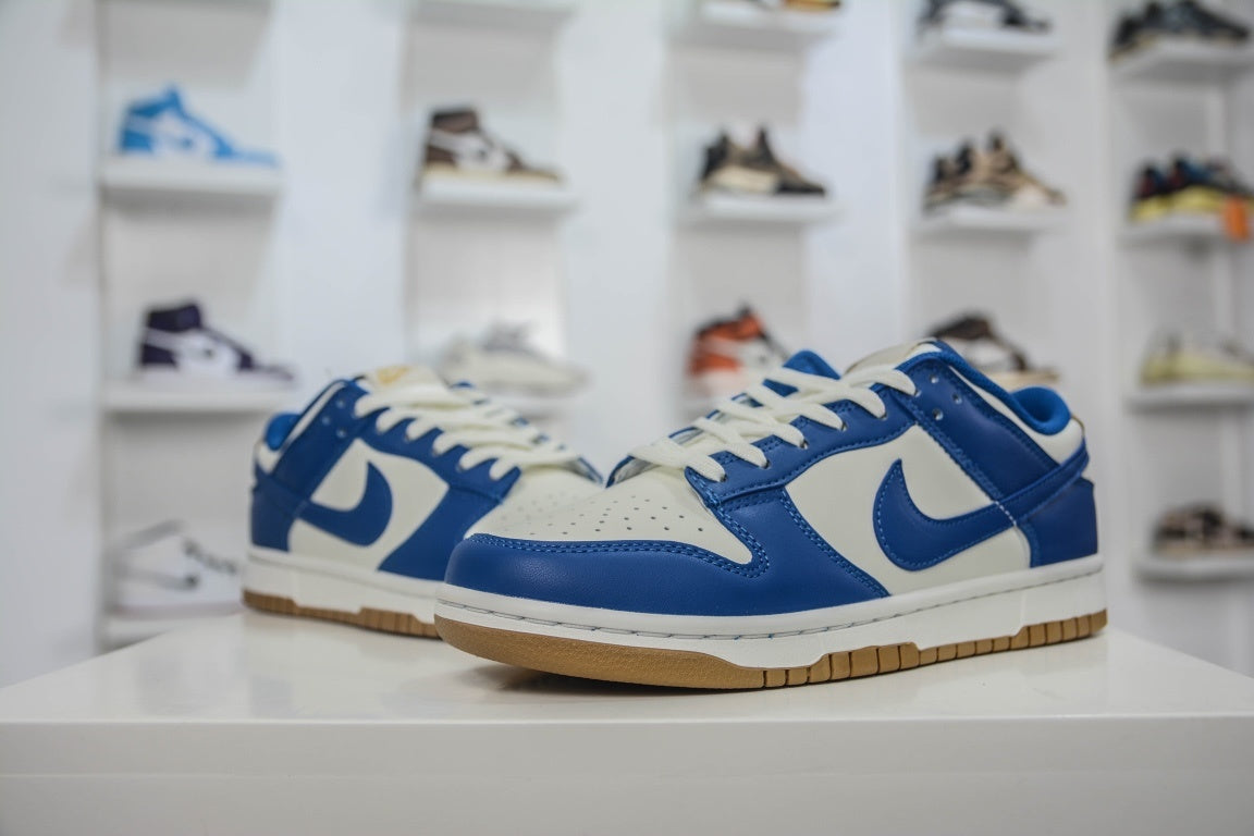 Nike Dunk Low Game Royal Metallic Gold - ângulo