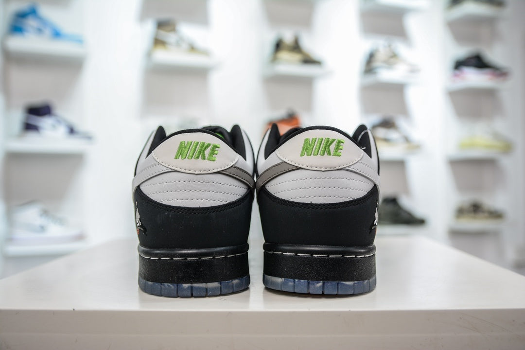 STAPLE x NIKE SB DUNK LOW PANDA PIGEON - traseira
