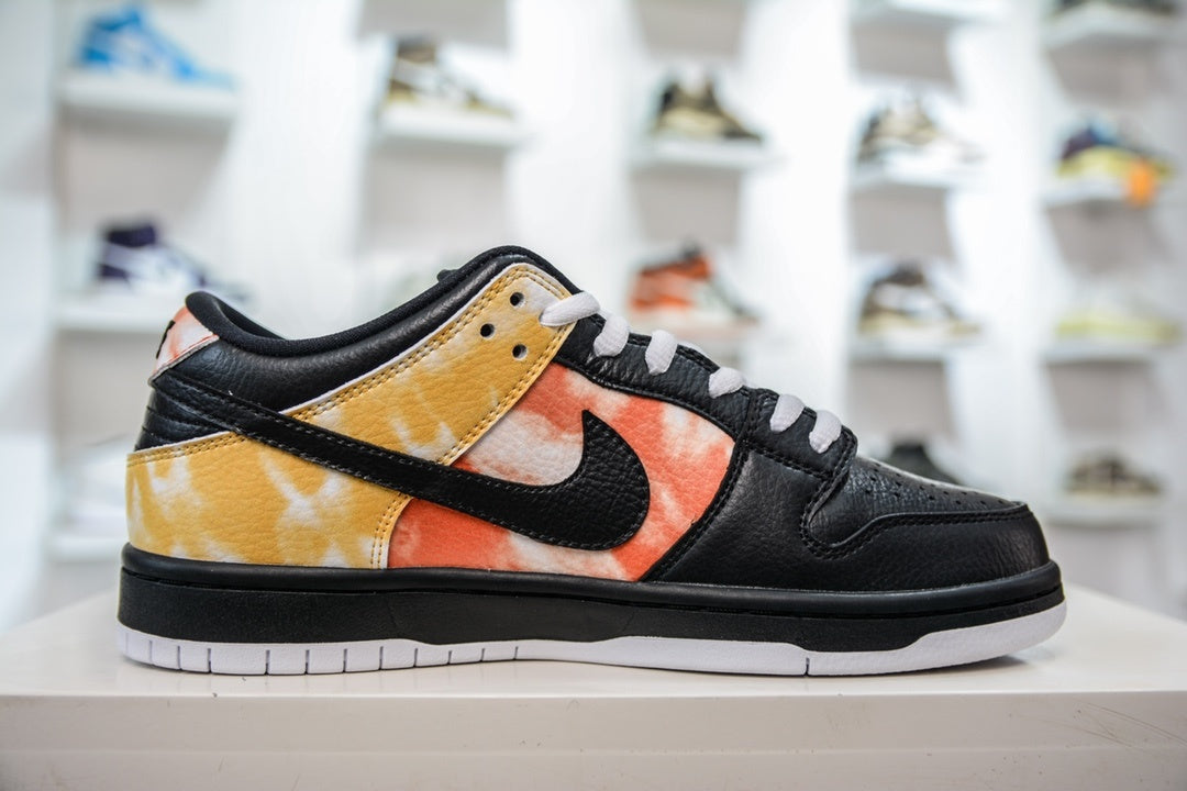 NIKE SB DUNK LOW RAYGUN TIE-DYE BLACK - lateral
