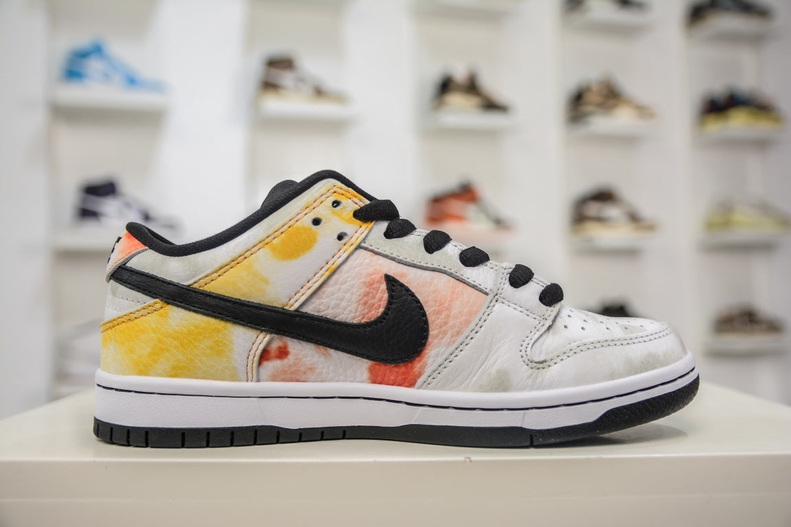 NIKE SB DUNK LOW RAYGUN TIE-DYE WHITE - lateral