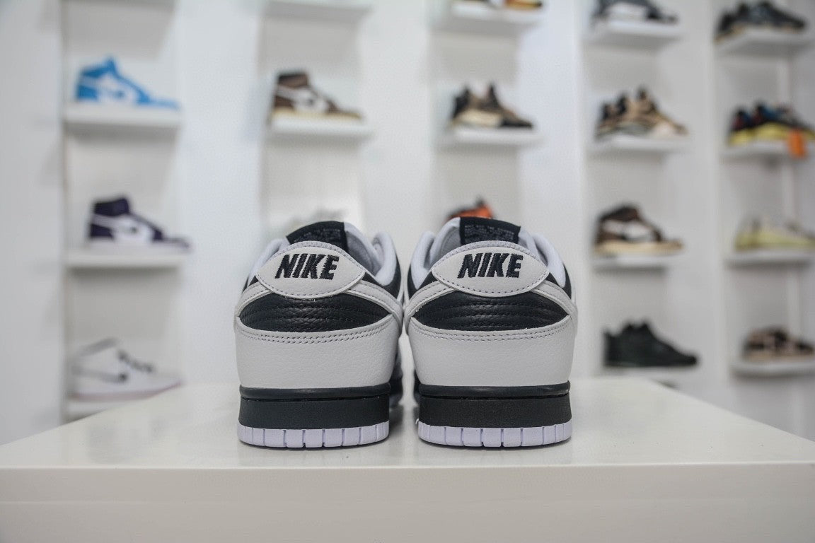 NIKE DUNK LOW RETRO REVERSE PANDA - traseira