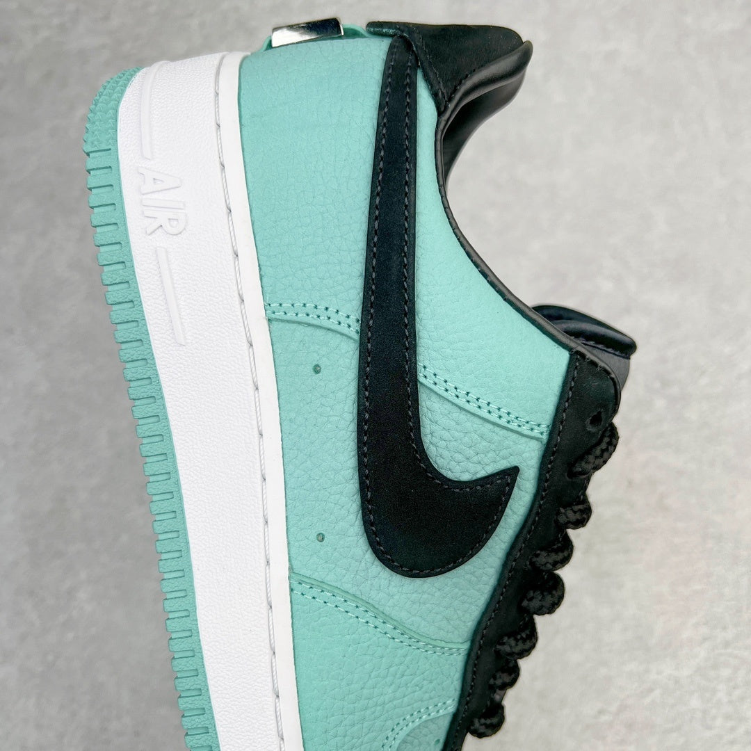 TIFFANY & CO. x NIKE AIR FORCE 1 LOW 1837 FRIENDS & FAMILY - lateral