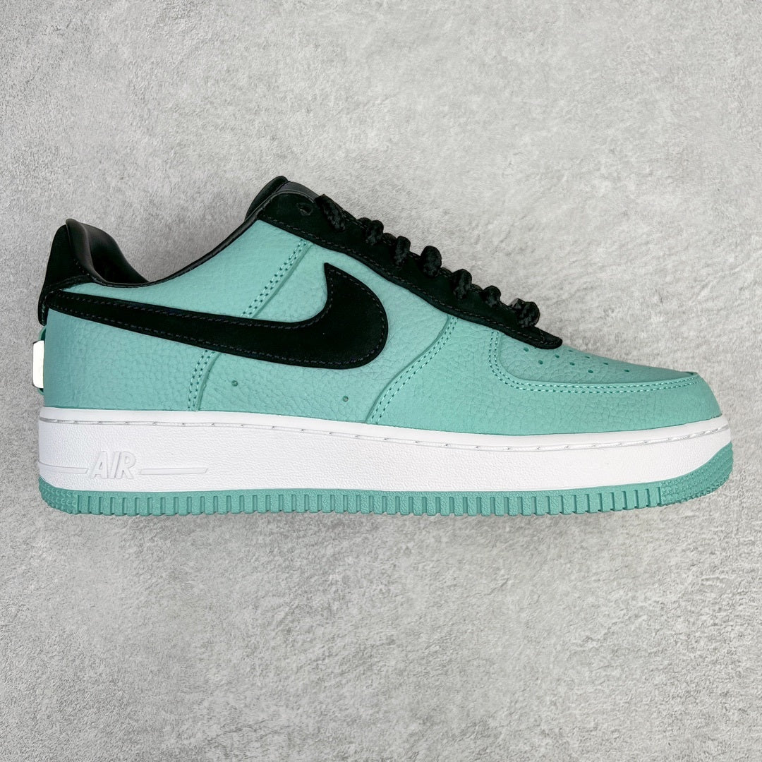 TIFFANY & CO. x NIKE AIR FORCE 1 LOW 1837 FRIENDS & FAMILY - perfil