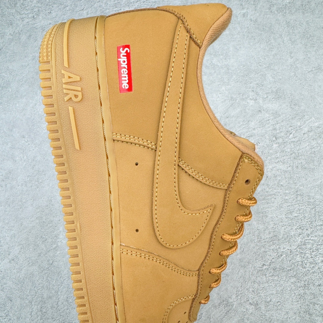 SUPREME x NIKE AIR FORCE 1 LOW SP BOX LOGO WHEAT - lateral oposta