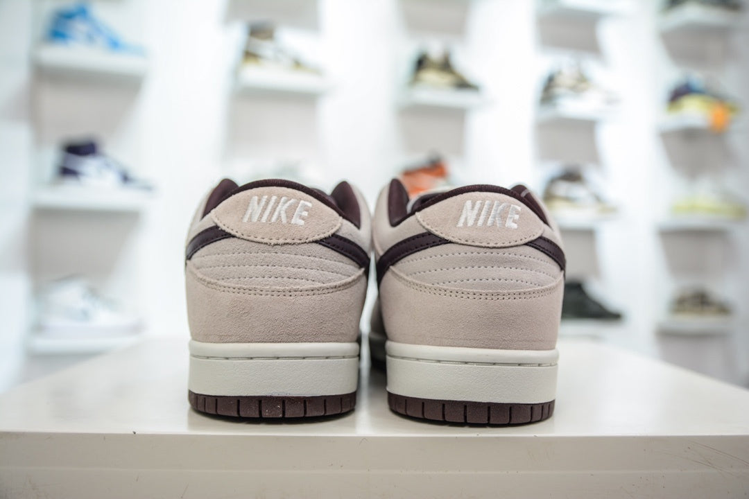 NIKE SB DUNK LOW WHEAT MOCHA - traseira