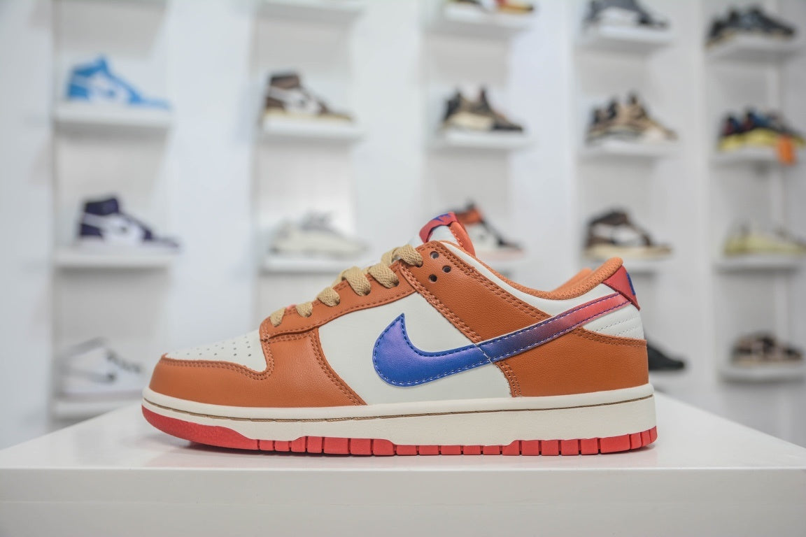 NIKE DUNK LOW WNBA 30TH ANNIVERSARY - lateral com ponta para esquerda