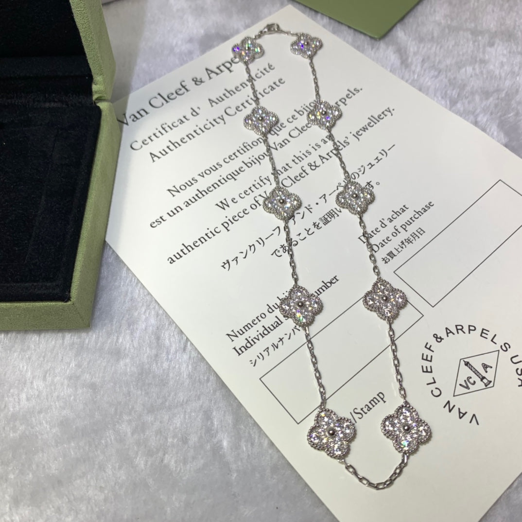 Colar Van Cleef & Arpels 'Alhambra 10 Motifs'
