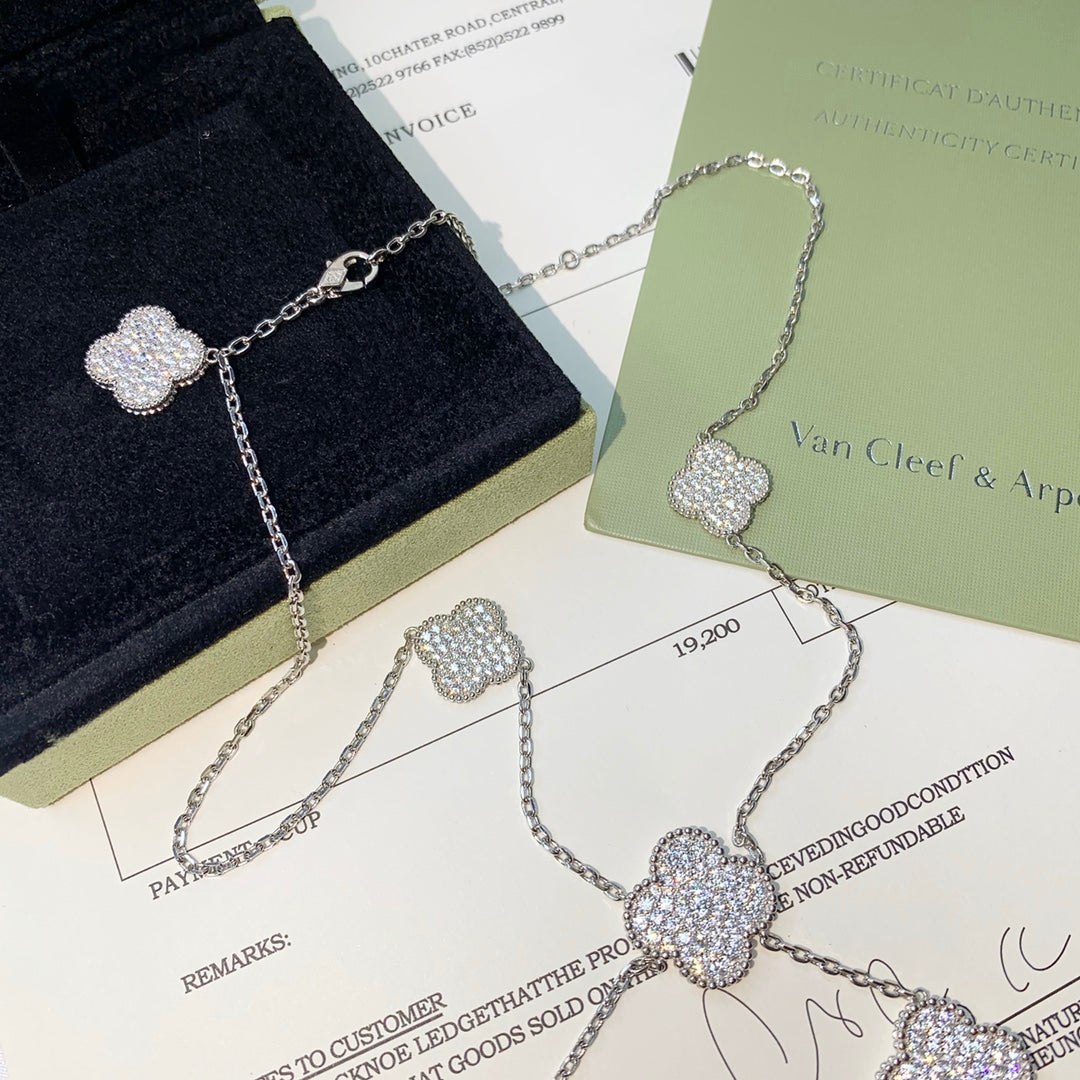 Van Cleef & Arpels 'Magic Alhambra 6 Motifs'