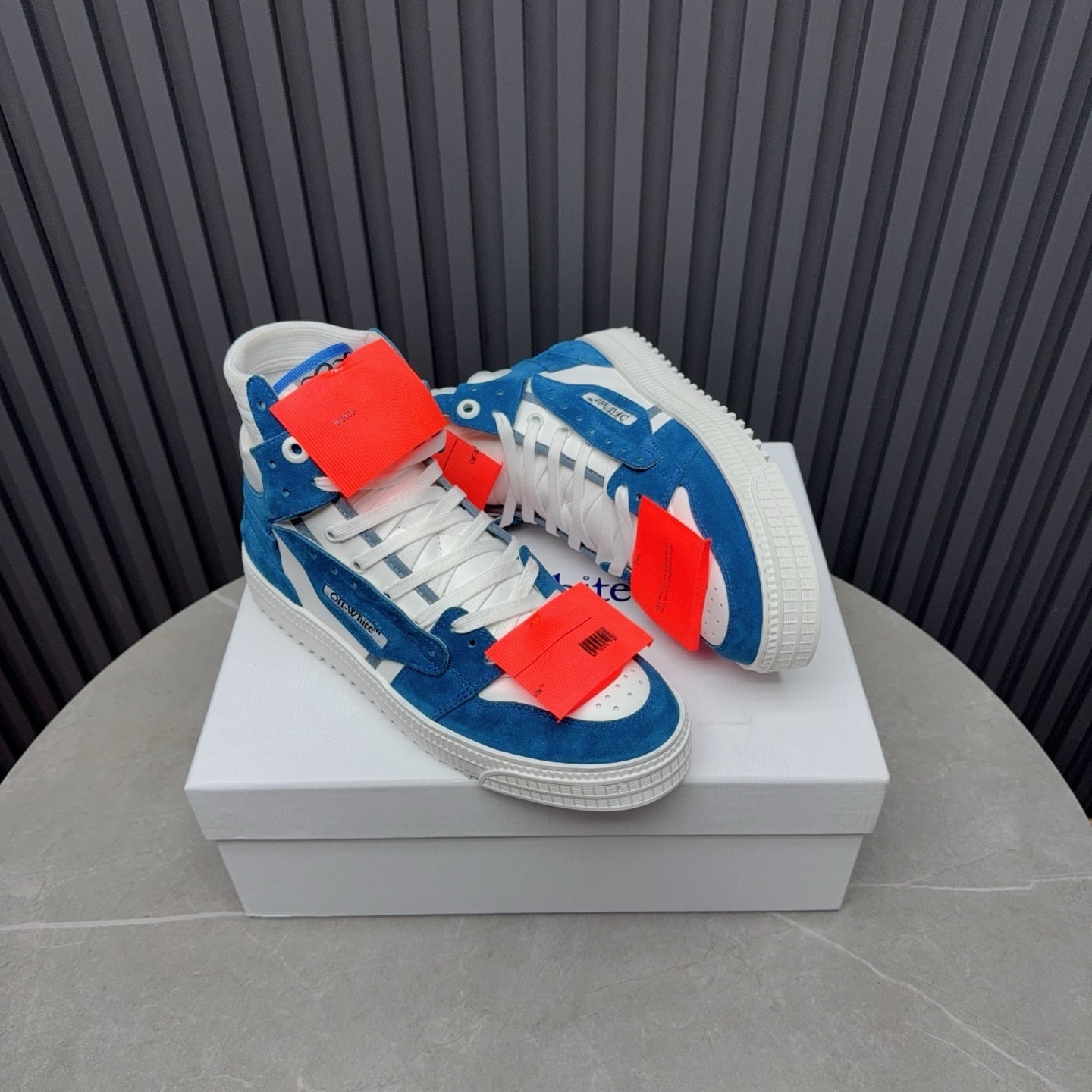 Off White 'Court 3.0'