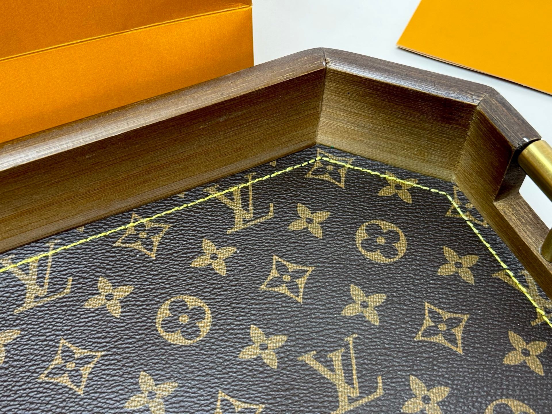 Bandeja LOUIS VUITTON 'Monogram'