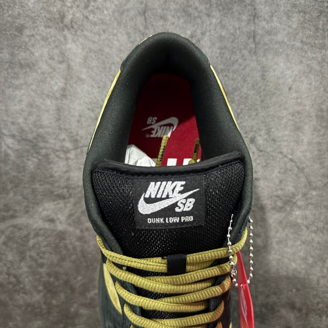 NIKE DUNK LOW SB x SUPREME '94 INK' CAMPER GREEN