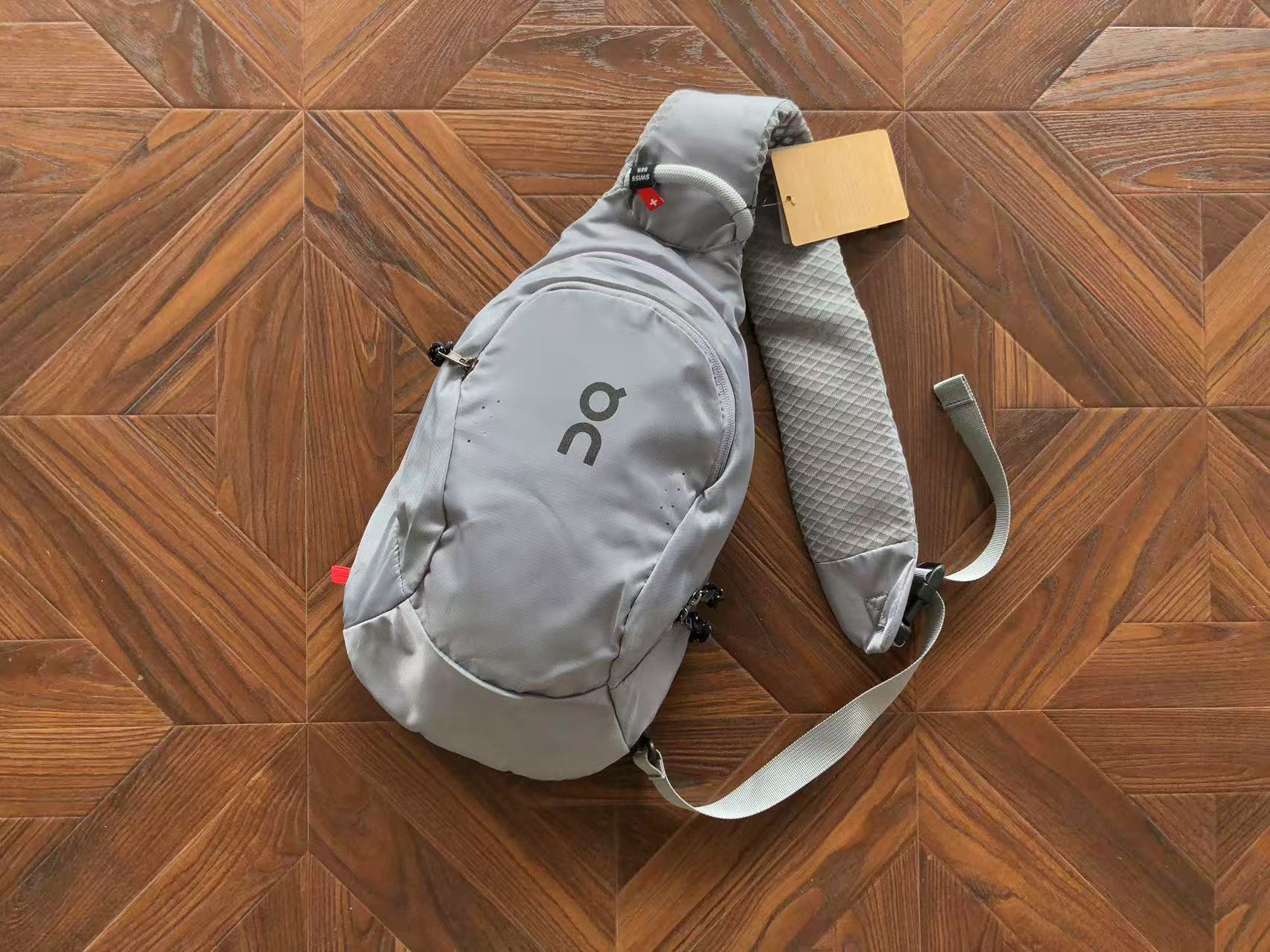 BAG ON RUNNING