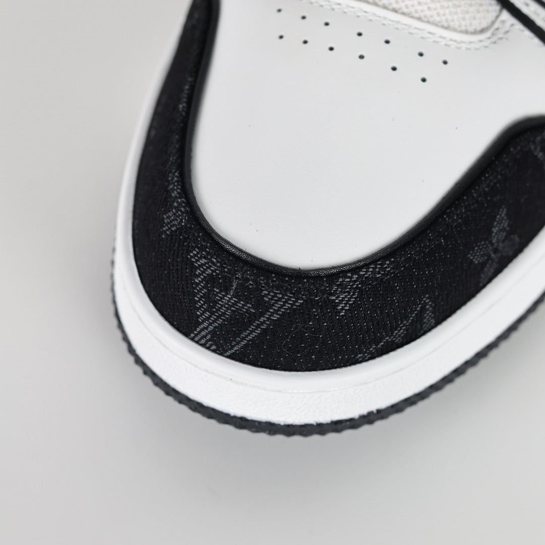 LOUIS VUITTON ´TRAINER STRAP`