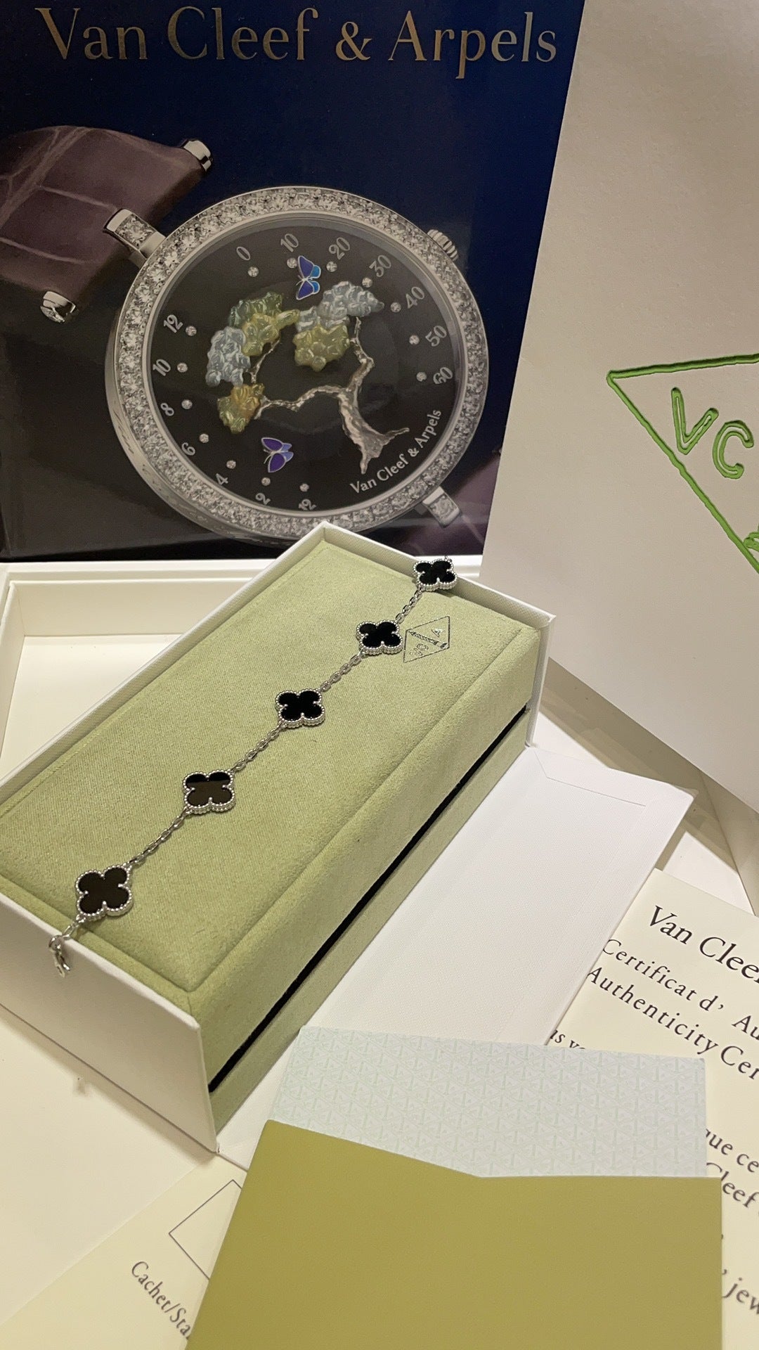 Pulseira Van Cleef & Arpels 'Alhambra 5 Motifs'