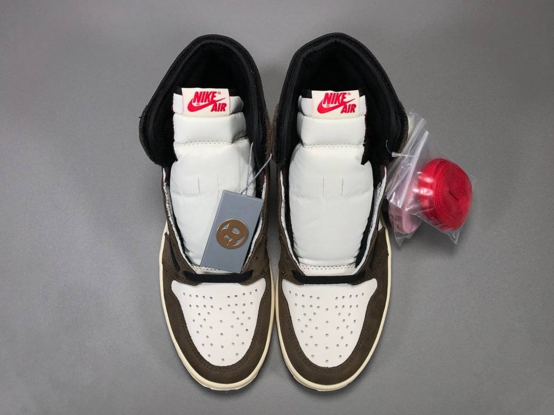 NIKE AIR JORDAN 1 HIGH x TRAVIS SCOTT 'MOCHA'
