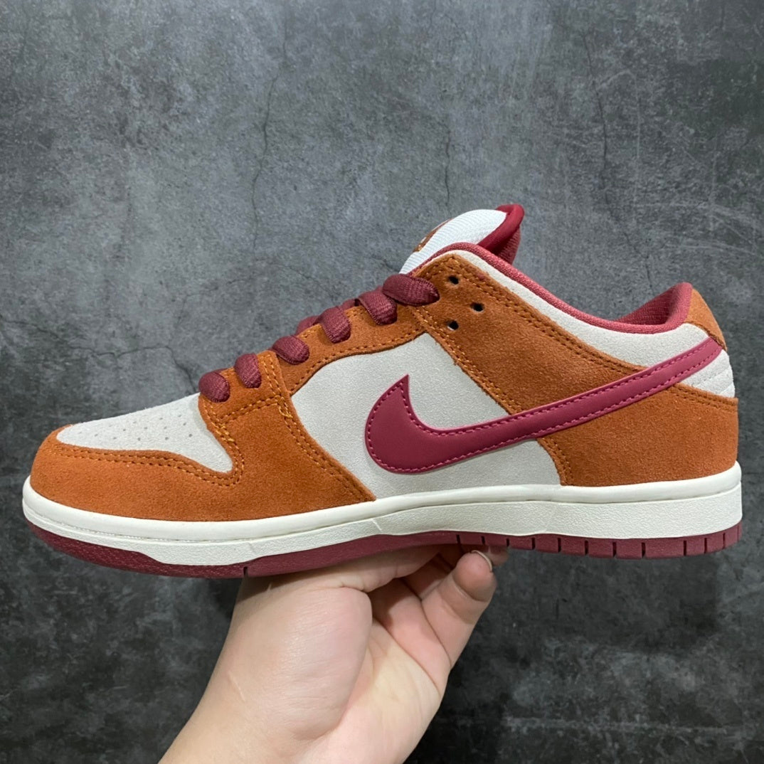 NIKE DUNK LOW SB 'DARK RUSSET'
