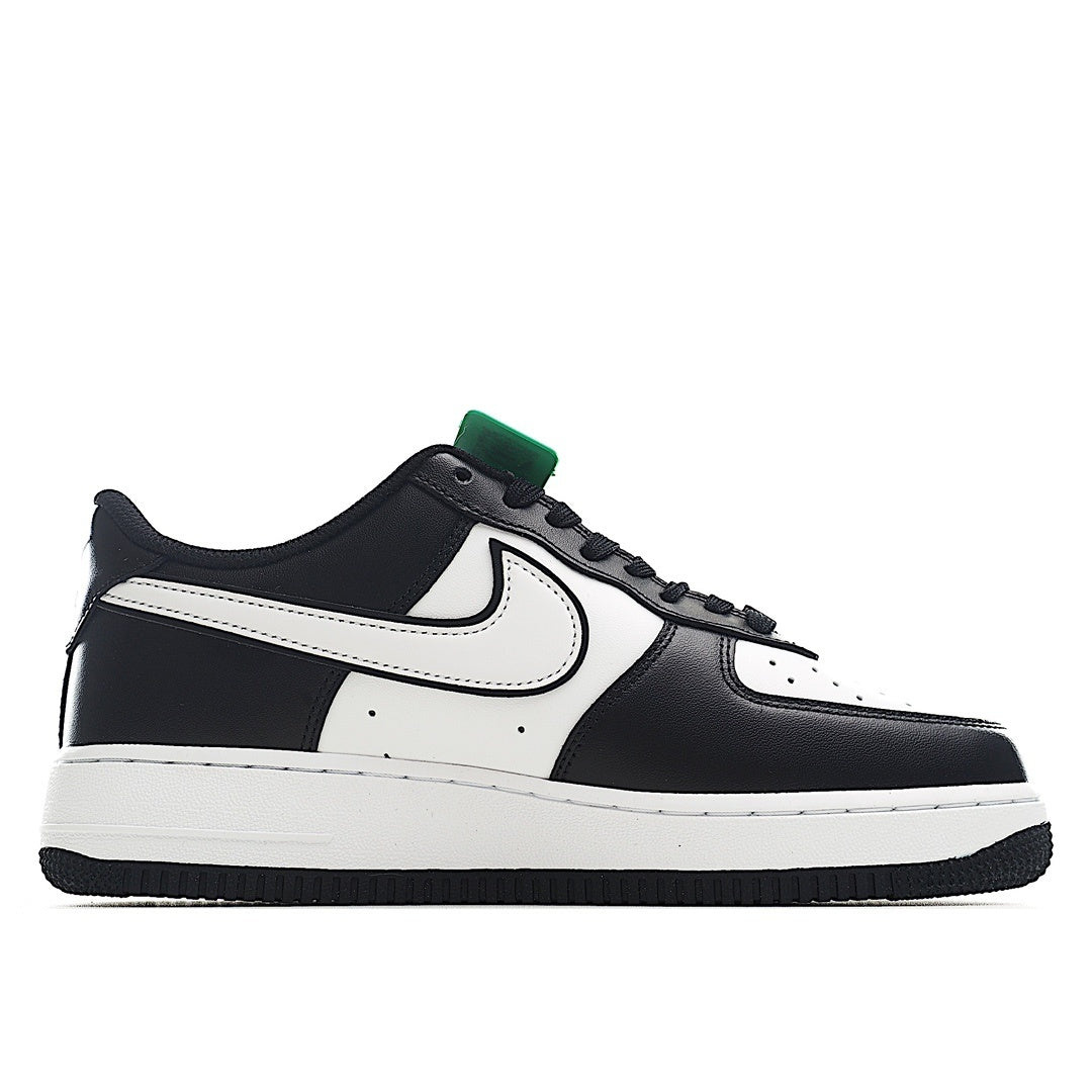 NIKE AIR FORCE 1 LOW PANDA