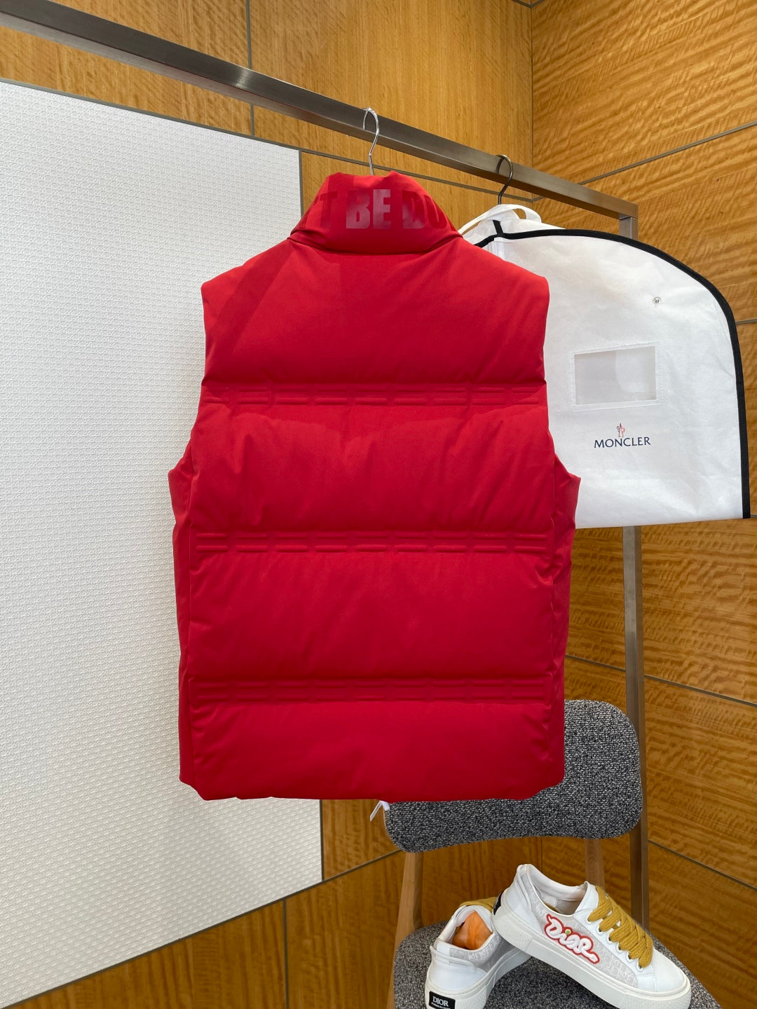 Colete Puffer Moncler