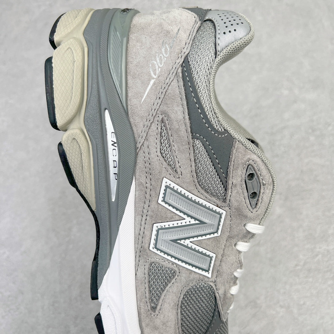New Balance 990v6