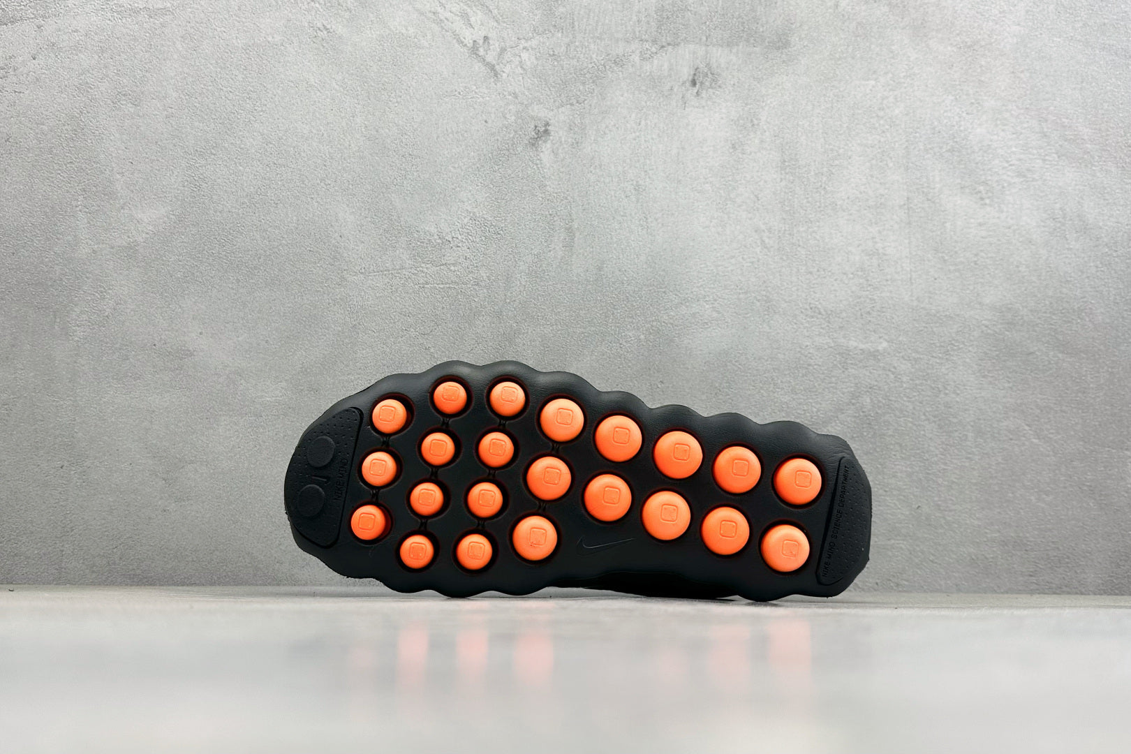 NIKE MIND 002