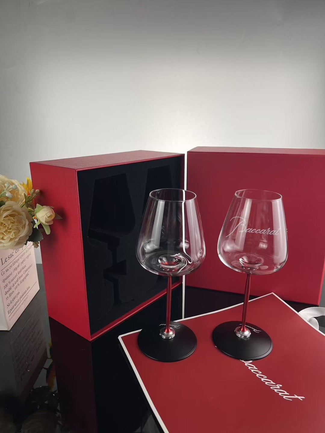 Baccarat 'Red Stem Wine Glass Set' (Cristal)