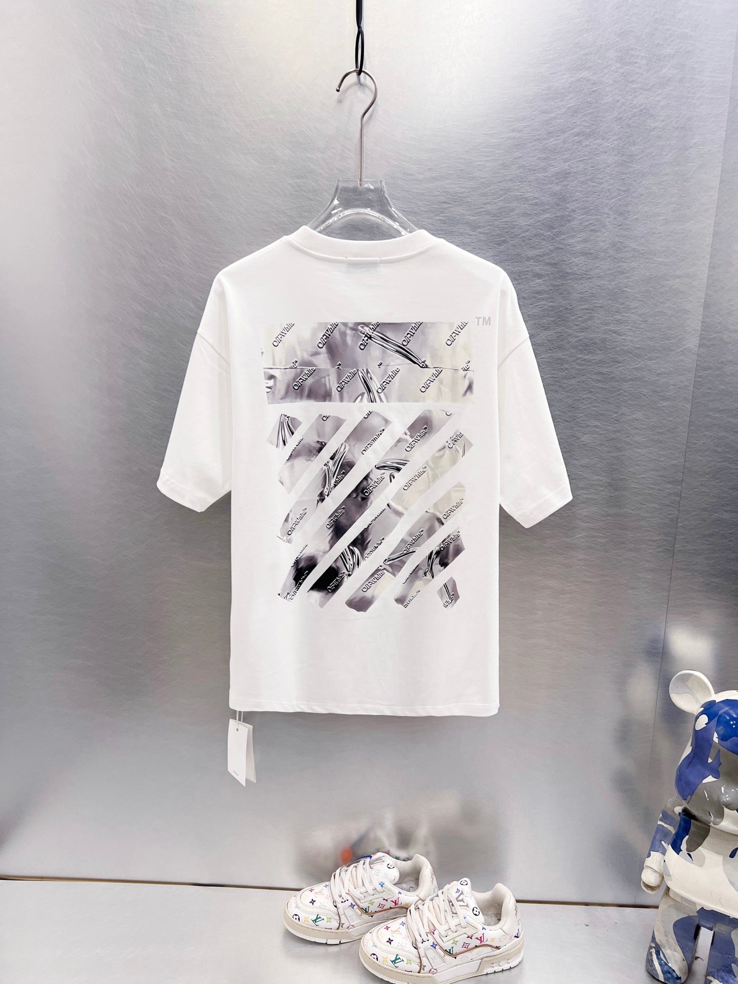 Camiseta OFF-WHITE (Oversized)