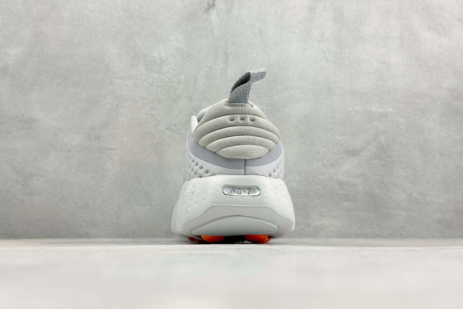 NIKE MIND 002