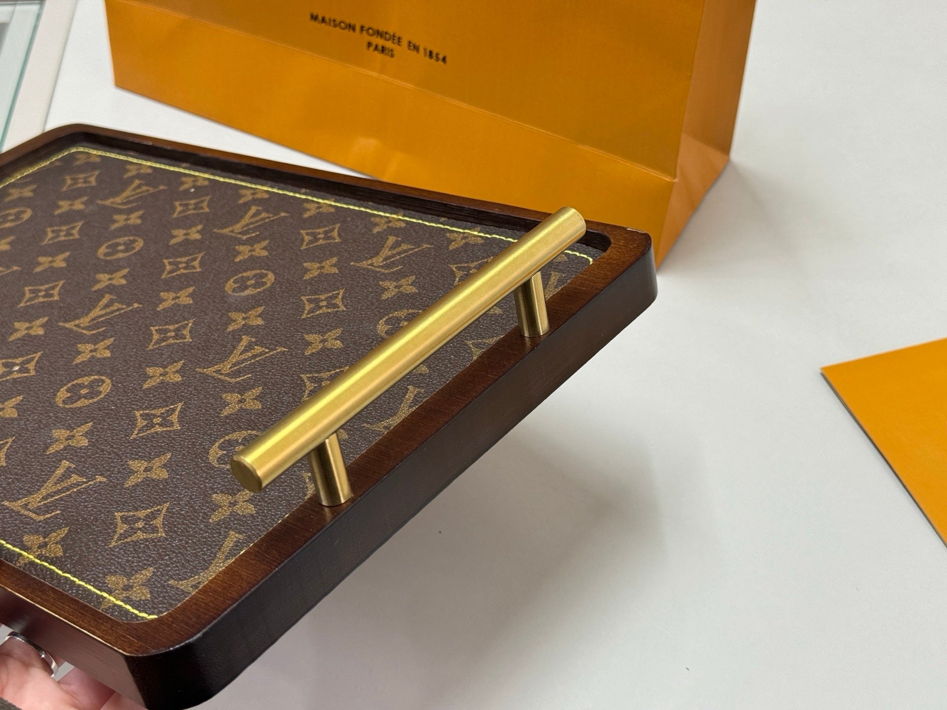 Bandeja LOUIS VUITTON 'Monogram'