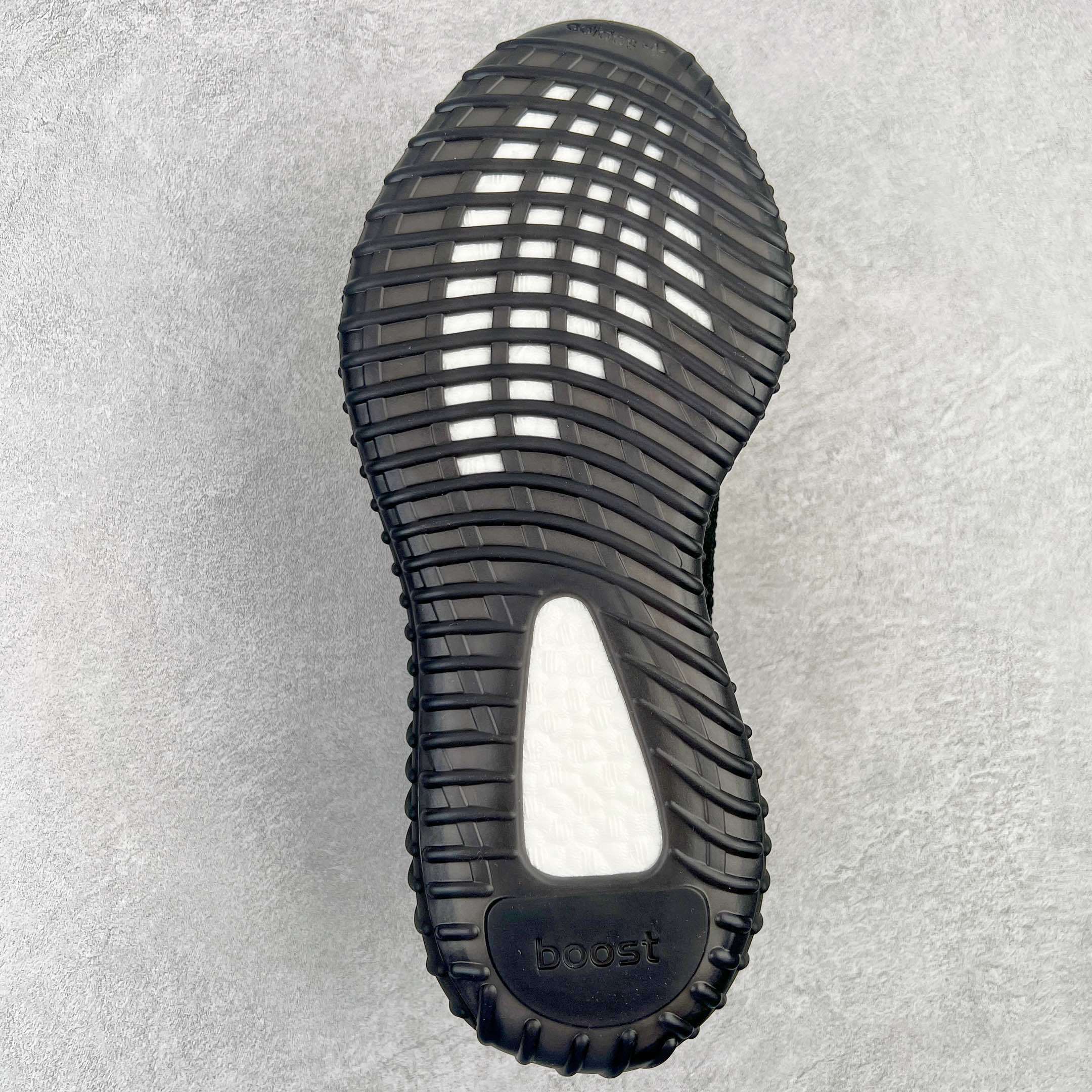 Adidas Yeezy Boost 350 V2