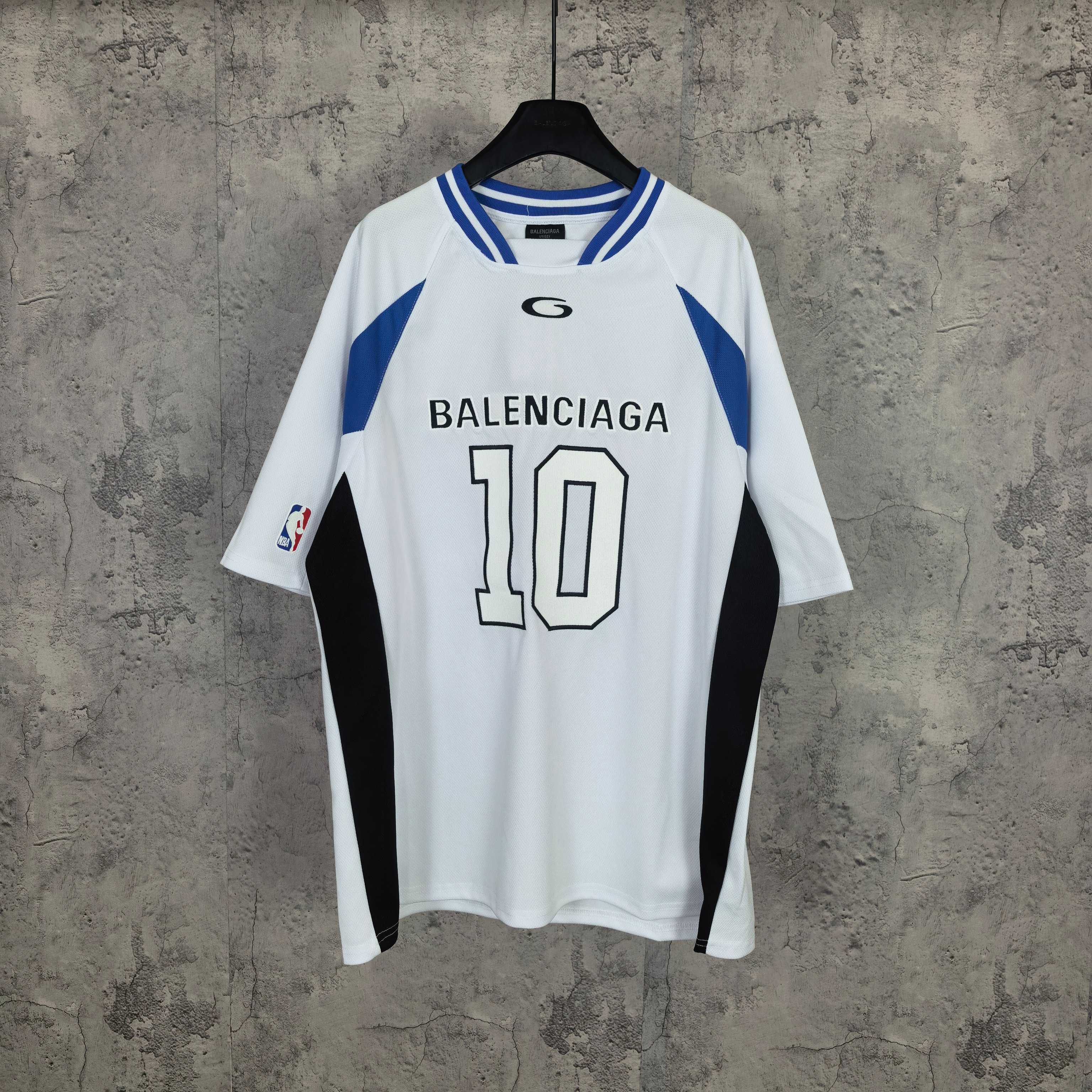 Camiseta BALENCIAGA x NBA (Oversized)